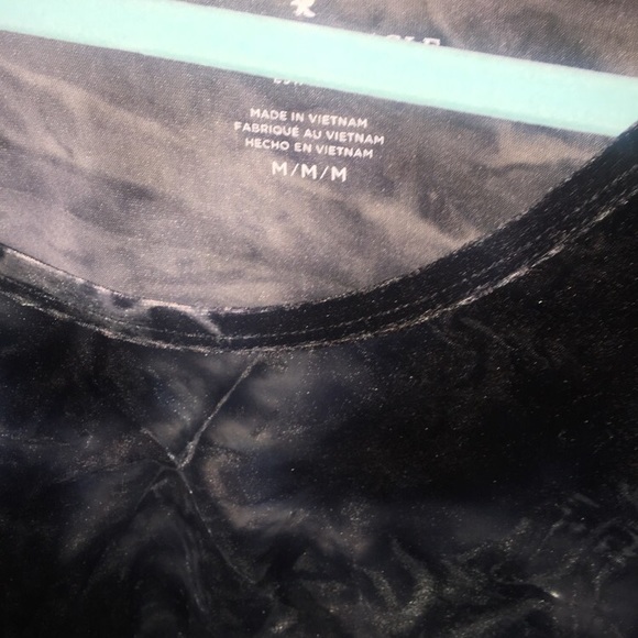 AE black & white velvet shirt - Picture 2 of 3